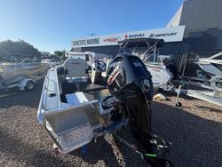 2026 Stacer 429 Outlaw Side Console
