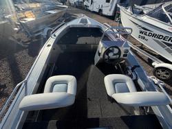 2026 Stacer 429 Outlaw Side Console