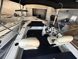 2027 QUINTREX 440 Renegade SC