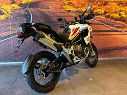 2026 Triumph Tiger 1200 Desert Edition Tiger White