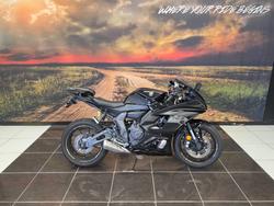 Yamaha YZF-R7LA