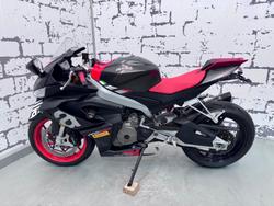 2021 Aprilia RS 660 RS Black