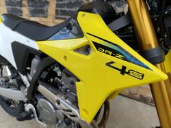 2026 SUZUKI DR-Z4S DUAL PURPOSE YELLOW