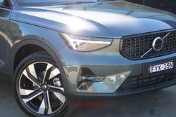 2026 Volvo XC40 Ultra B4 Dark