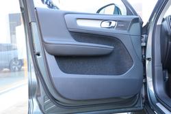 2026 Volvo XC40 Ultra B4 Dark