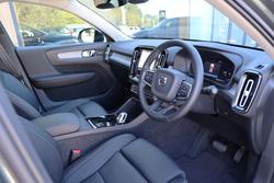 2026 Volvo XC40 Ultra B4 Dark