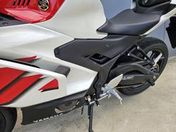 2026 Yamaha YZF-R3 70th Anniversary R3 White