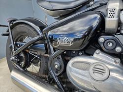 2018 Triumph Bonneville Bobber Bobber Burgundy