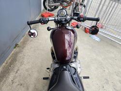 2018 Triumph Bonneville Bobber Bobber Burgundy