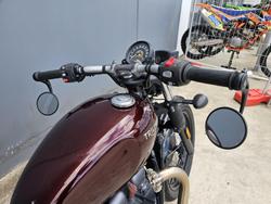 2018 Triumph Bonneville Bobber Bobber Burgundy