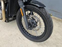 2018 Triumph Bonneville Bobber Bobber Burgundy