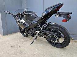 2021 Kawasaki Ninja 400 (EX400G) Ninja Grey