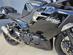 2021 Kawasaki Ninja 400 (EX400G) Ninja Grey