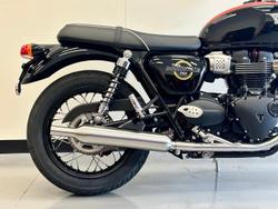 2026 Triumph Bonneville T100 (900cc) Bonneville Black