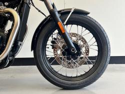 2026 Triumph Bonneville T100 (900cc) Bonneville Black