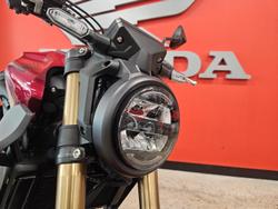 2023 Honda CB300R (CB300RA) CB300 Red