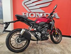 2023 Honda CB300R (CB300RA) CB300 Red