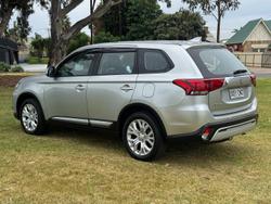 2020 Mitsubishi Outlander ES ZL MY21 AWD Sterling Silver