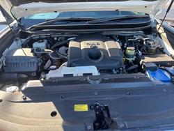 2021 Toyota Prado PRADO DSL WGN AT GXL 4277430 004 Glacier White