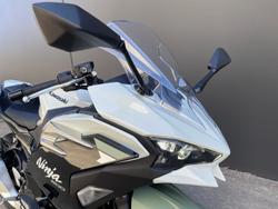 2026 Kawasaki Ninja 500 SE Ninja Beige