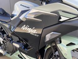 2026 Kawasaki Ninja 500 SE Ninja Beige