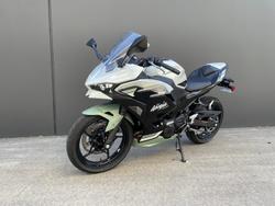 2026 Kawasaki Ninja 500 SE Ninja Beige