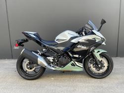 Kawasaki Ninja 500 SE