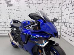 2025 Yamaha YZF-R1 R1 Blue