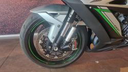 2017 Kawasaki Ninja ZX-10R ABS Ninja Grey