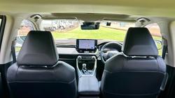2022 Toyota RAV4 Hybrid MY23 TOYOTA RAV4 CRUISER HYBRID E-FOUR AWD - SUPER LOW KLM's IMMACULATE HISTORY Glacier White