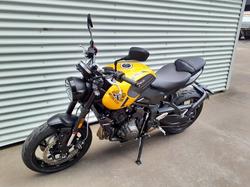 2026 Triumph Trident 660 Trident Yellow