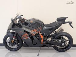 2026 KTM 990 RC R RC Black