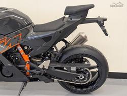 2026 KTM 990 RC R RC Black