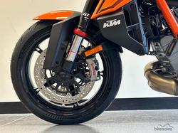 2026 KTM 1390 Super Duke R Super Duke Orange