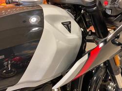 2026 Triumph Thruxton 400 Thruxton Black