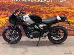 2026 Triumph Thruxton 400 Thruxton Black