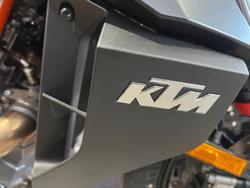 2026 KTM 1390 Super Duke R Super Duke Black