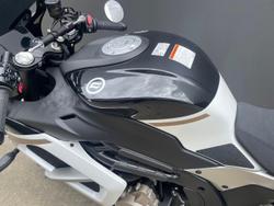 2025 CFMOTO 500 SR Voom SR White