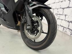 2026 Kawasaki Ninja 500 (EX500G) Ninja Black