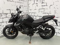 2025 Honda CB750 Hornet CB Black
