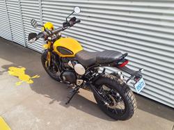 2026 Triumph Scrambler 400 XC Scrambler Yellow