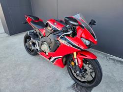 2017 Honda CBR1000RRA ABS Fireblade Fireblade Red