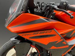 2022 KTM RC 390 RC Orange