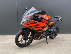 2022 KTM RC 390 RC Orange