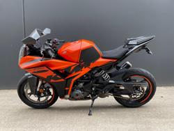 2022 KTM RC 390 RC Orange