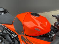 2022 KTM RC 390 RC Orange