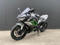 2022 Kawasaki Ninja 650L (LAMS) ABS Ninja White