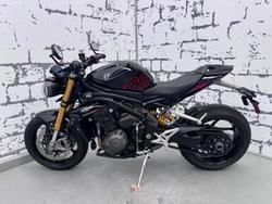 2026 Triumph Speed Triple RS 1200 Speed Triple Black