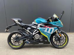 CFMOTO 300SR ABS