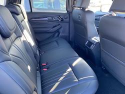 2025 ISUZU MU-X LS-T